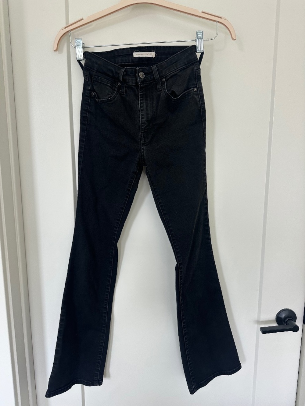 Levi’s 725 High Rise Bootcut Black Jeans – Size 25